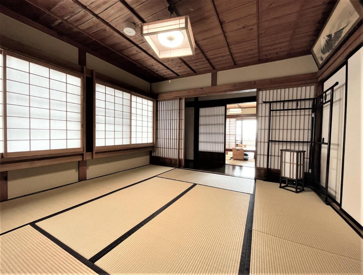 宿屋白金家 Yadoya-Shiroganeya 1日1組限定2名から8名様まで 全館貸切り 伝統的建造物の旅籠宿 Traditional Culture Experience Nagano Buitenkant foto