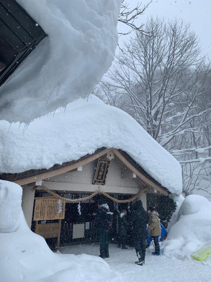 宿屋白金家 Yadoya-Shiroganeya 1日1組限定2名から8名様まで 全館貸切り 伝統的建造物の旅籠宿 Traditional Culture Experience Nagano Buitenkant foto